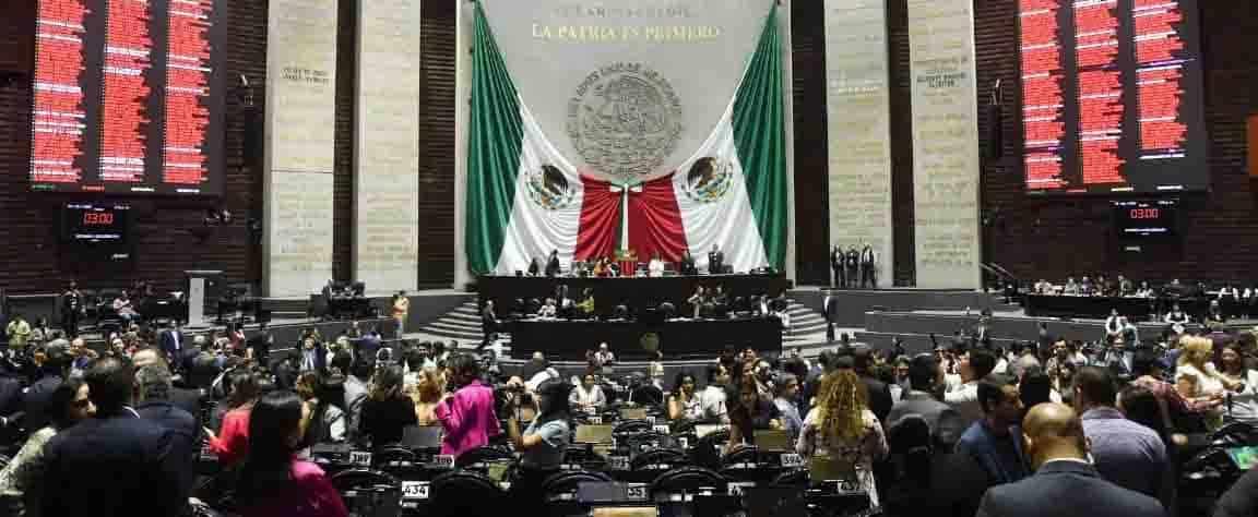 Reciben Diputados iniciativa para expedir nueva Ley