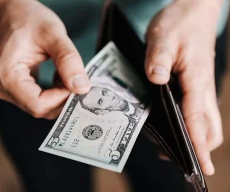 Baja el dólar los 19 pesos ante expectativas de inflación