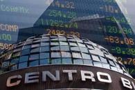 Caen bolsas de valores y el oro impone récord