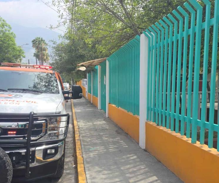 Sufre niña amputación de dedo en la escuela Sufre niña amputación de dedo en la escuela