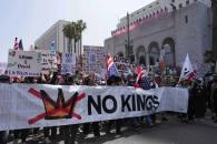 Alistan protesta en Los Ángeles contra Trump
