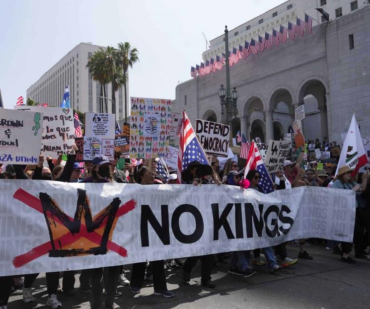 Alistan protesta en Los Ángeles contra Trump Alistan protesta en Los Ángeles contra Trump