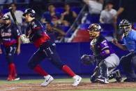 Sultanes inicia serie con un triunfo Sultanes inicia serie con un triunfo