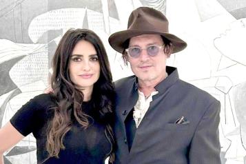 Posan juntos Johnny Depp y Penélope Cruz en Madrid