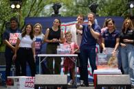 Festejan a papás regios por su día Festejan a papás regios por su día