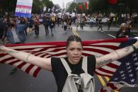 Protestan ciudadanos en calles, parques y plazas contra el gobierno Protestan ciudadanos en calles, parques y plazas contra el gobierno