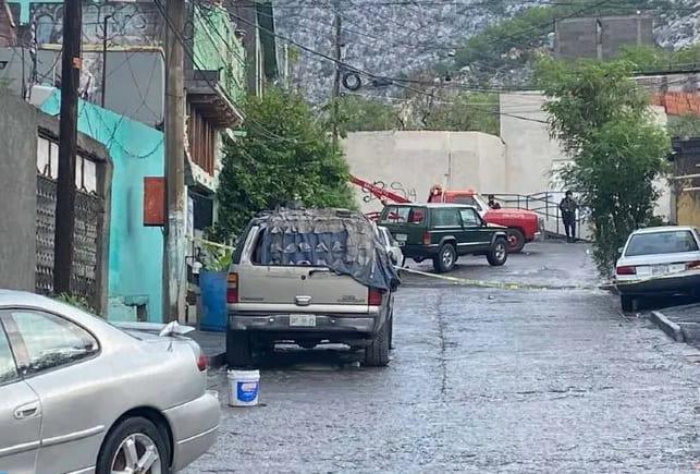 Asesina a su hermano de un balazo por la espalda Asesina a su hermano de un balazo por la espalda
