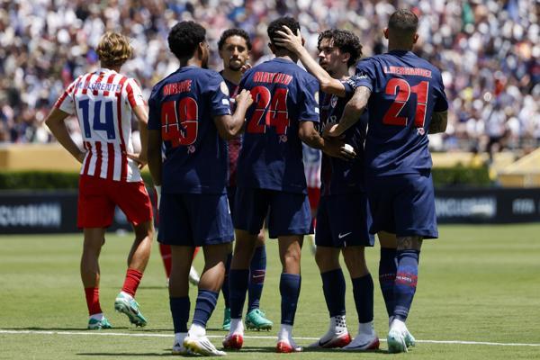 Debuta PSG con goleada de 4-0 ante Atlético de Madrid Debuta PSG con goleada de 4-0 ante Atlético de Madrid