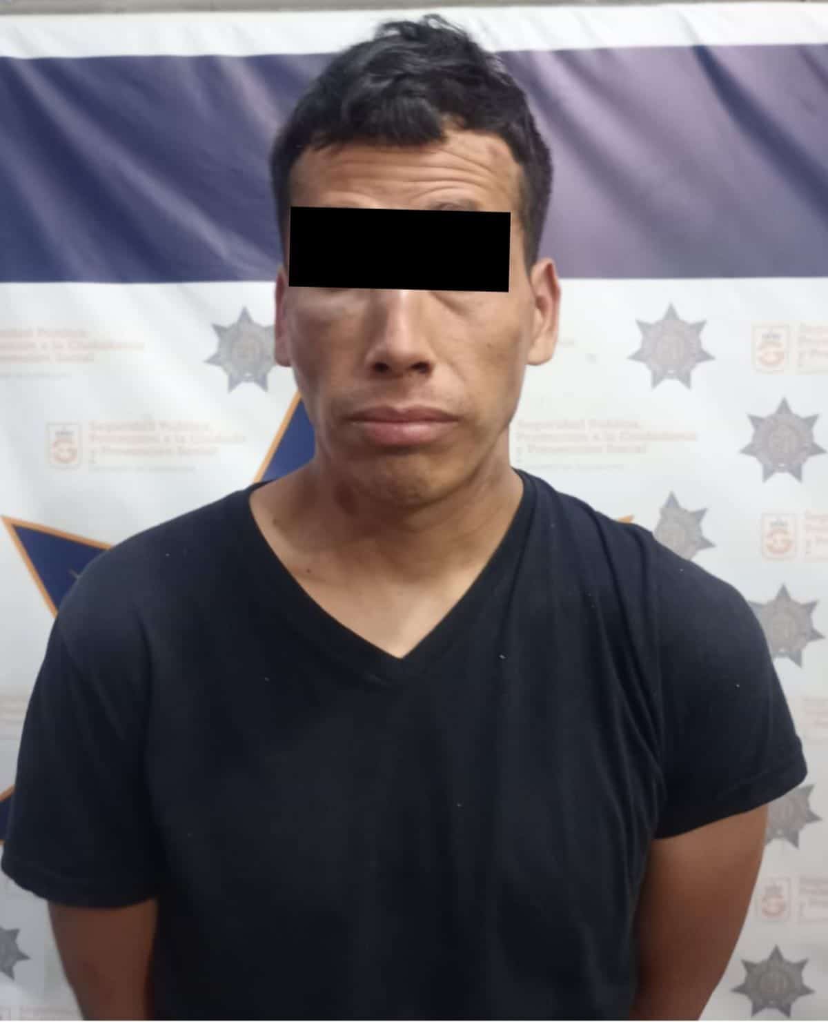 El presunto responsable de una serie de asaltos a tiendas, a las que llegaba en autos que previamente había robado, fue detenido por Policías de la Unidad de Investigación Criminal de Guadalupe.