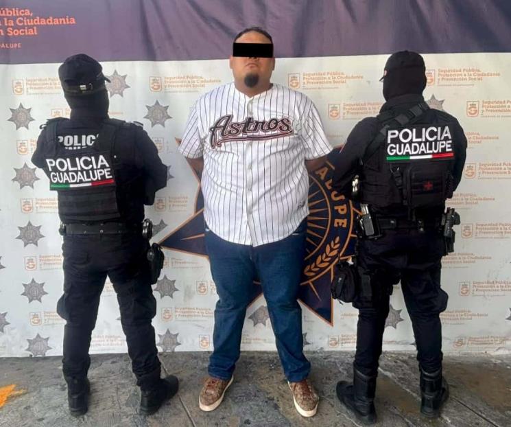 Cae con arma de fuego y droga Cae con arma de fuego y droga