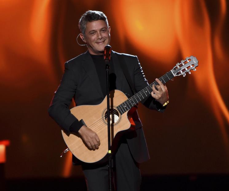 Acusa excolaboradora a Alejandro Sanz de ´grooming´ Acusa excolaboradora a Alejandro Sanz de ´grooming´