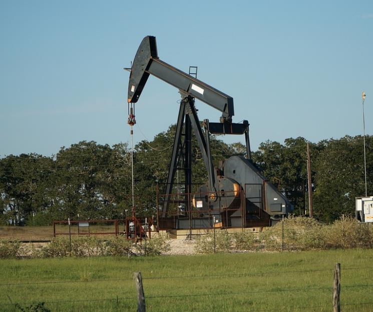 Tensión en Medio Oriente tumba al peso y eleva precio del petróleo
