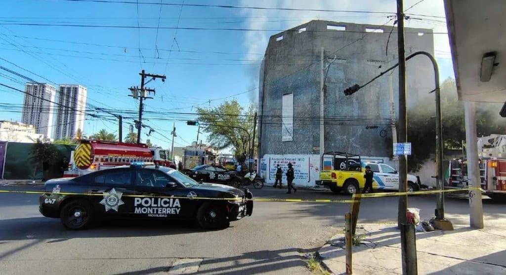 Arde edificio abandonado Arde edificio abandonado