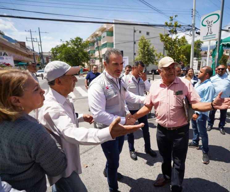 Supervisa Adrián trabajos en Avenida del Estado en el sector del Tec