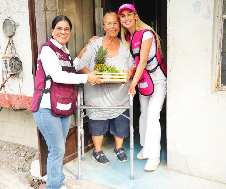 Entregan en SC víveres a adultos mayores Entregan en SC víveres a adultos mayores