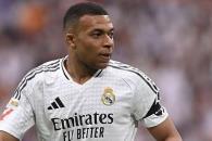 Hospitalizan a Mbappé