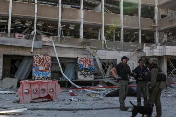 Intensifican Israel e Irán ataques en medio de negociaciones