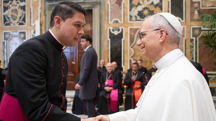 Nombra Papa León XlV a sacerdote mexicano como coordinador de viajes