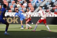 Canadá lidera el grupo B Canadá lidera el grupo B