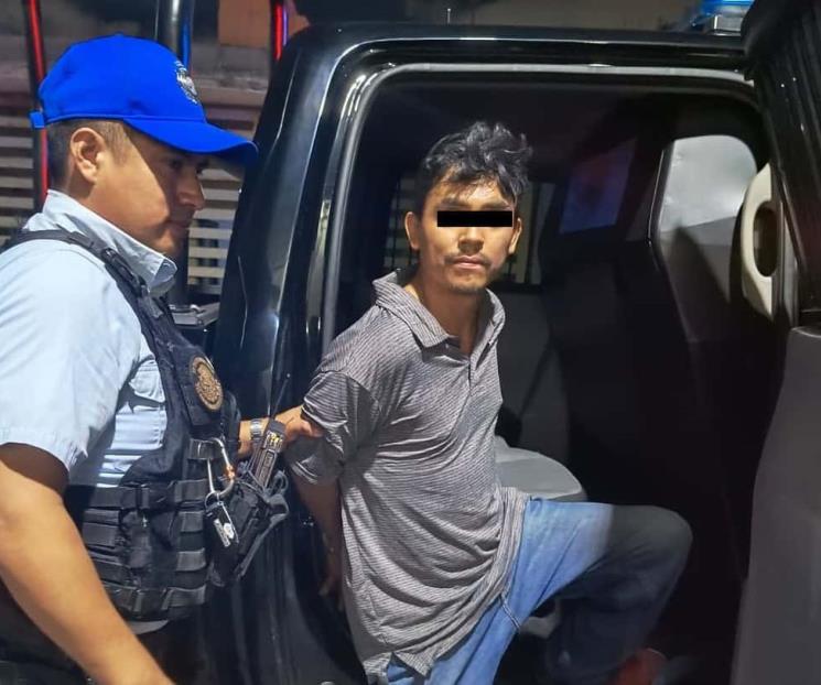 Golpea y muerde dedo a su pareja Golpea y muerde dedo a su pareja