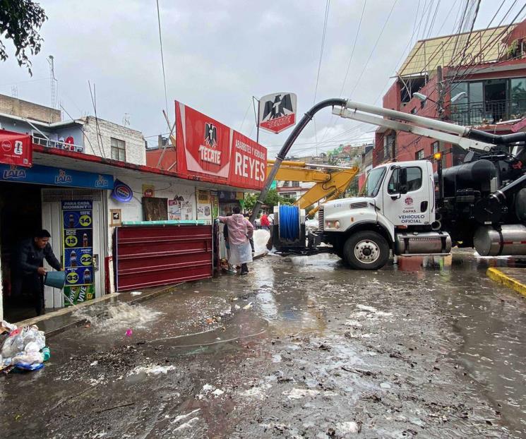 Sheinbaum anuncia apoyos a Naucalpan tras desbordamiento de presa Sheinbaum anuncia apoyos a Naucalpan tras desbordamiento de presa