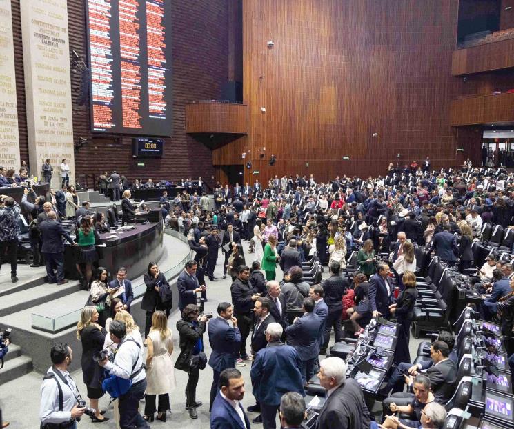 Permitirán a militares aspirar a ser funcionarios públicos Permitirán a militares aspirar a ser funcionarios públicos