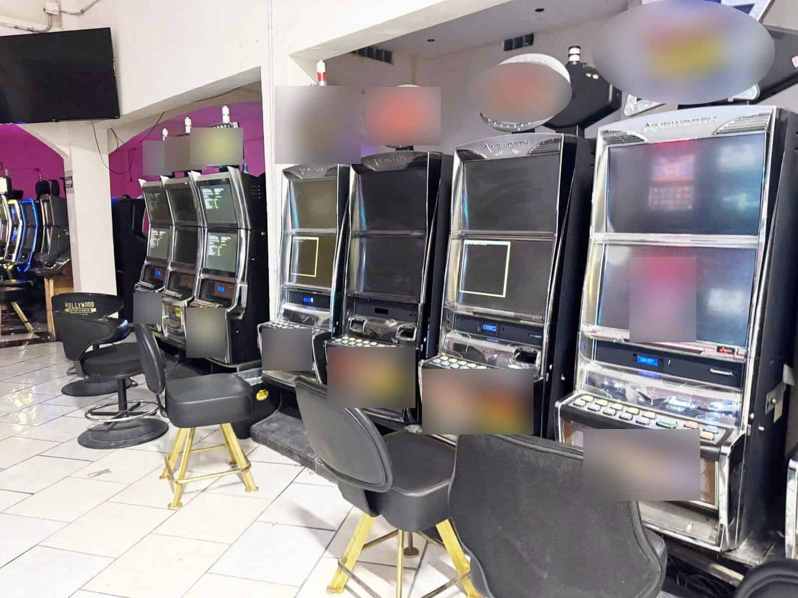 Personal de la Fiscalía General de la República con sede en el estado de Nuevo León, cumplimentó una orden de cateo, un mini casino, ubicado en el municipio de Hidalgo, Nuevo León.