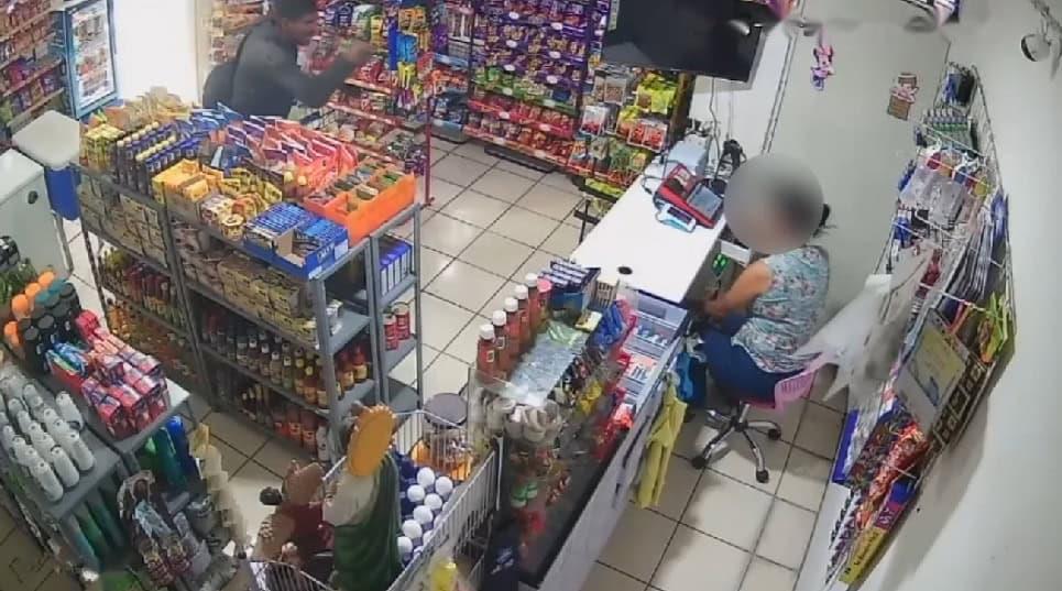 Denuncia a hombre por amenazas Denuncia a hombre por amenazas