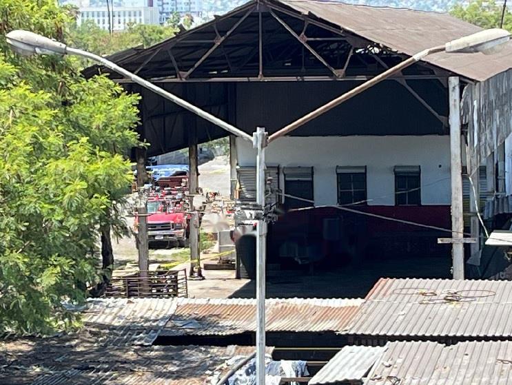 Encuentran a hombre ejecutado en Mercado Campesino Encuentran a hombre ejecutado en Mercado Campesino