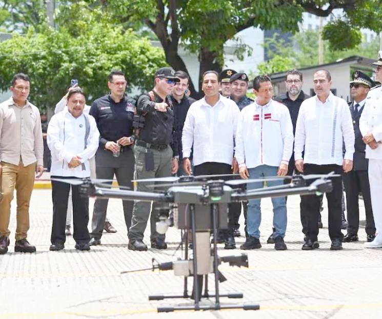 Presentan flotilla de drones artillados en Chiapas Presentan flotilla de drones artillados en Chiapas