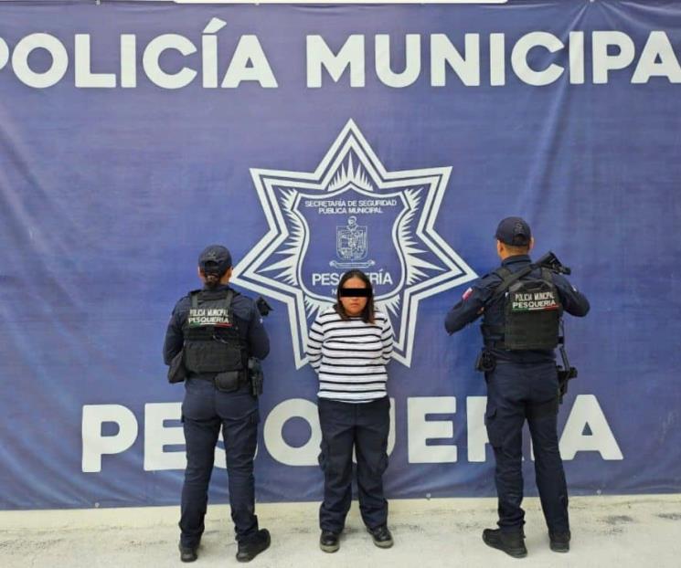 Aprehenden a presunta ladrona Aprehenden a presunta ladrona