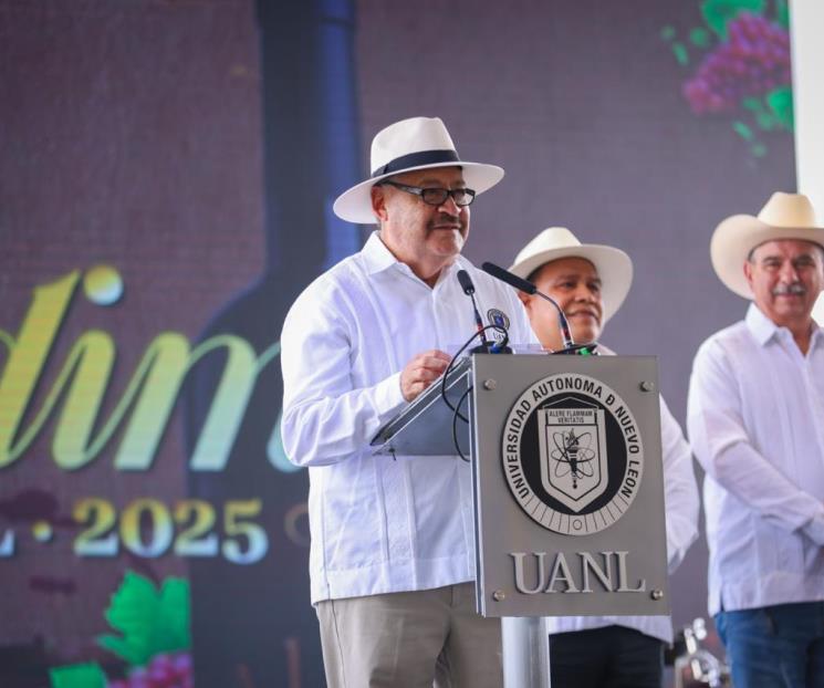 Realizan Vendimia UANL para celebrar producción del vino