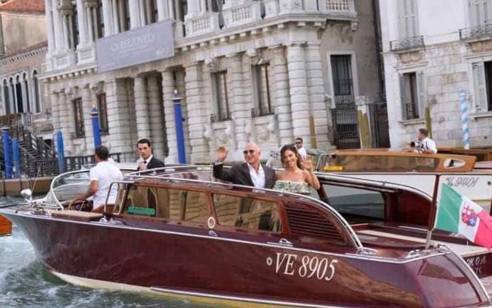 Ceremonia de Bienvenida de Bezos y Sánchez se interrumpe por lluvia