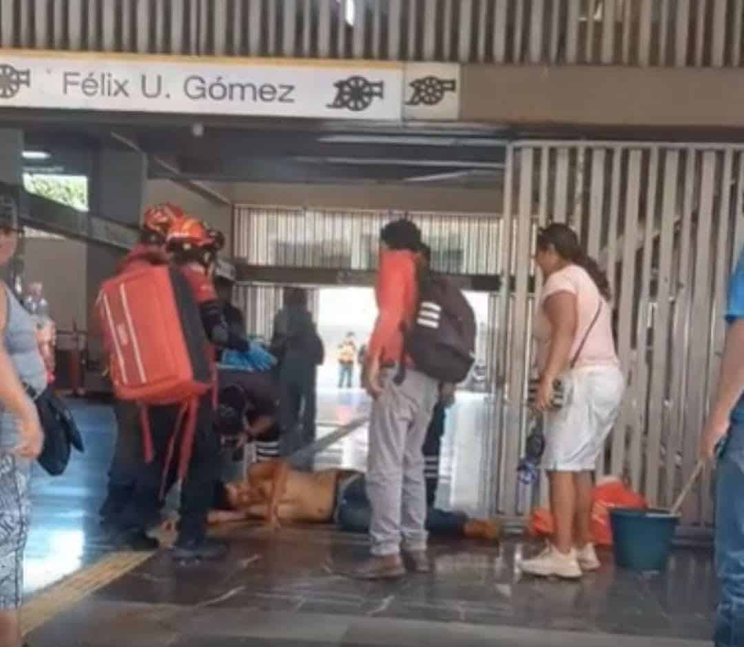 Tras ser señalado de presuntamente haber cometido un robo con violencia a una tienda de conveniencia, un hombre fue detenido por elementos de Seguridad Pública de Santa Catarina.