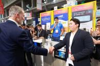 Cautiva regio a la realeza española con su concreto sustentable Cautiva regio a la realeza española con su concreto sustentable