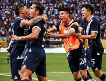 Guatemala da la sorpresa y avanza a semifinales de Copa Oro