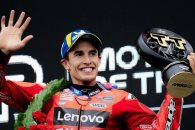 Gana Marc el GP de Holanda y sigue liderando en el MotoGP