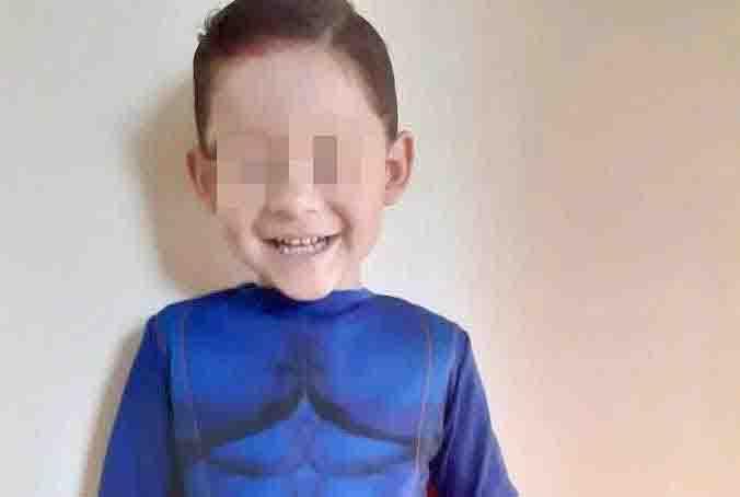 Cae portón, aplasta y mata a niño Cae portón, aplasta y mata a niño