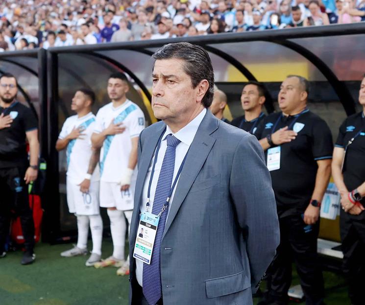 Queda Luis Fernando Tena fuera de la Copa del Mundo