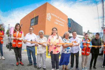Inauguran remodelación de centro comunitario