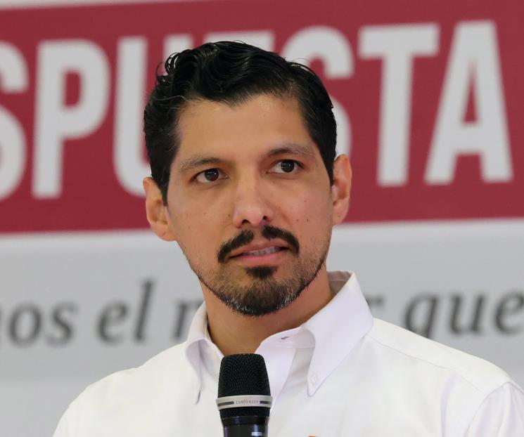 Apadrina líder sindical a generación de primaria