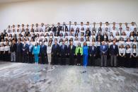 Se gradúan profesionistas becados por la Fundación UANL