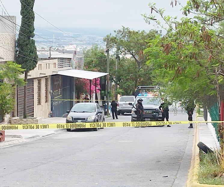 Ejecutan a mujer en muletas