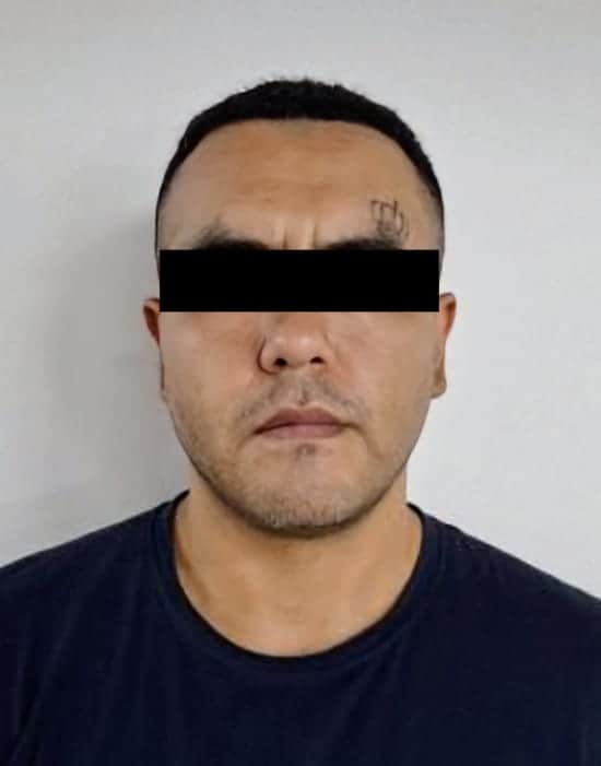 Elementos de la Agencia Estatal de Investigaciones arrestaron al presunto responsable de la muerte de un trabajador del volante en el municipio de Guadalupe, mediante una orden de aprehensión.