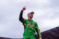 Saldrá Daniel Suárez de su equipo de Nascar