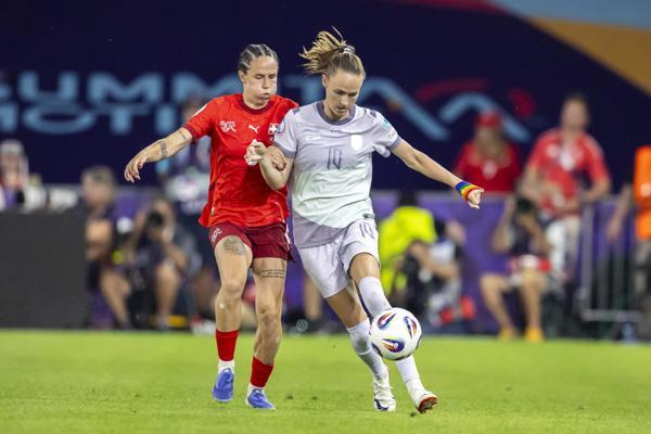 Inició la Euro femenil Inició la Euro femenil