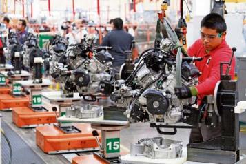 Advierten sobre impacto de reducción laboral en sectores