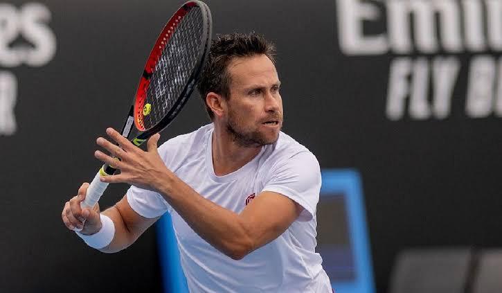 Avanza Reyes Varela en Wimbledon Avanza Reyes Varela en Wimbledon