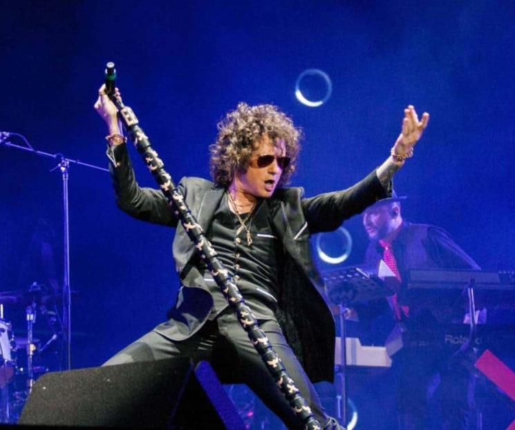 Tachan de ridículo a Bunbury tras explotar con fan por celular Tachan de ridículo a Bunbury tras explotar con fan por celular