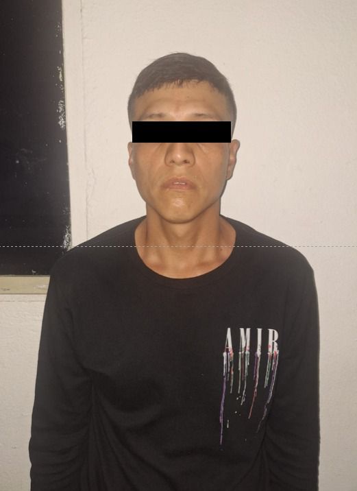 Elementos de la policía preventiva de Santa Catarina, lograron la detención de un hombre que tenía en su poder, varias dosis de drogas.